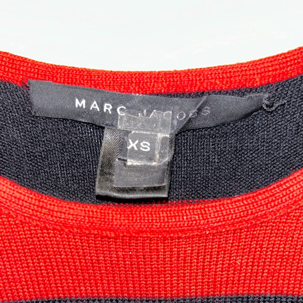 Marc Jacob’s sweater size XS - Picture 2 of 2